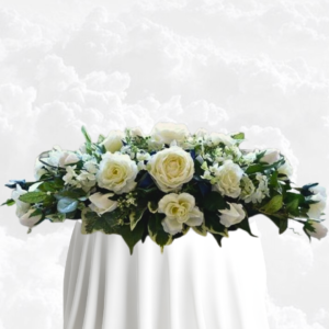 flores blancas para funeral, arreglos de condolencia con rosas, tapa de ataúd blanca y flores de pésame