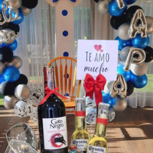 regalo día del padre con vino y cerveza, ancheta de licores para hombre, box de vino Gato Negro y Coronita, detalles elegantes para papá con dulces