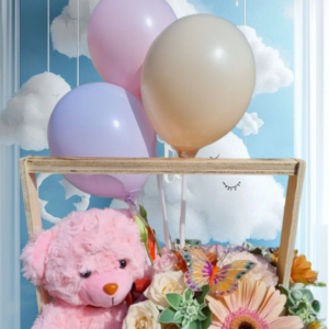 canasta regalo baby shower flores, box de madera peluche rosa, arreglo floral con globos para bebé y regalo bienvenida recién nacida